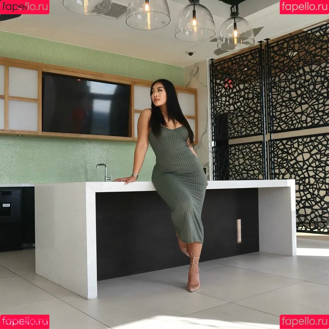 Kimberly Nguyen / amasiankim / kimmyyyn Onlyfans Photo Gallery 