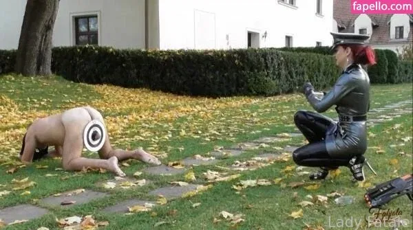 ladyfatale / mrsladyfatale Onlyfans Photo Gallery 