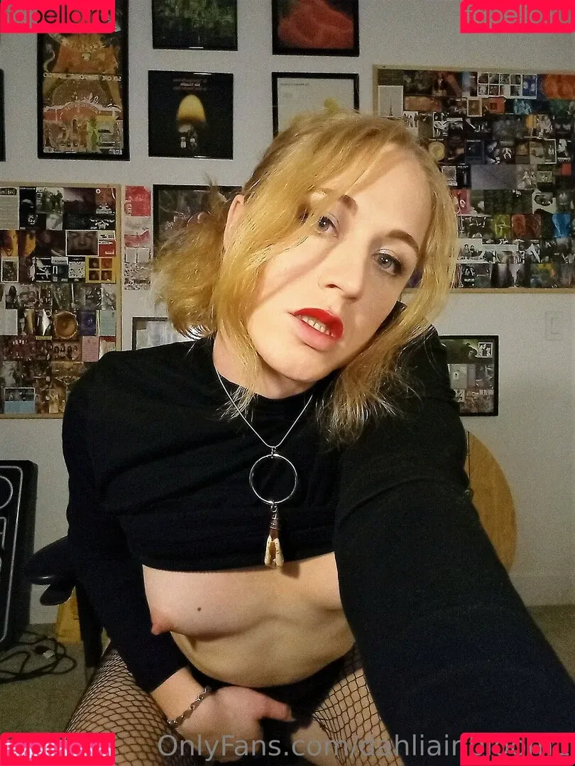 meddleblooms / minnablooms Onlyfans Photo Gallery 