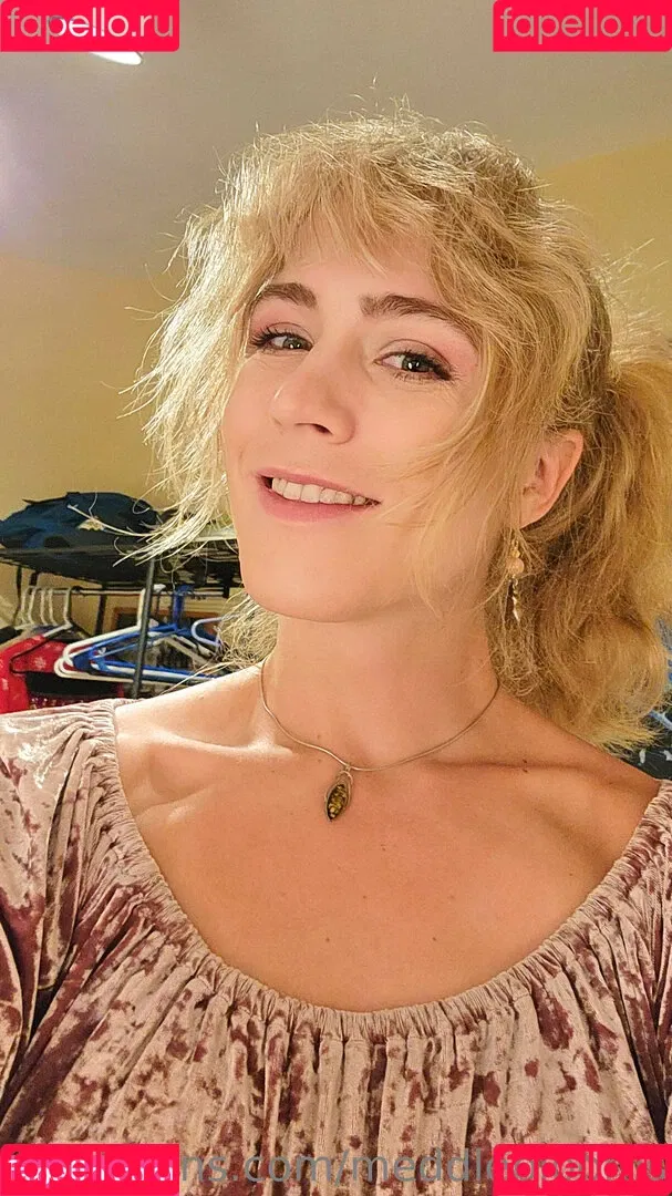 meddleblooms / minnablooms Onlyfans Photo Gallery 