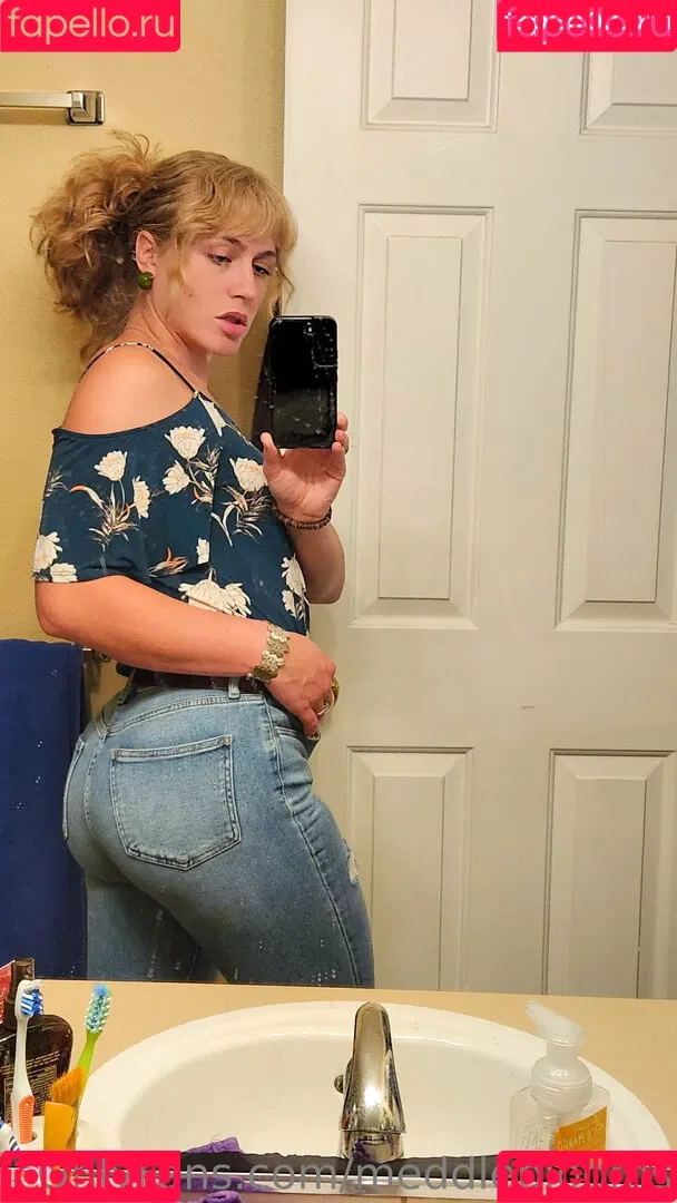 meddleblooms / minnablooms Onlyfans Photo Gallery 