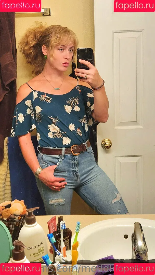 meddleblooms / minnablooms Onlyfans Photo Gallery 