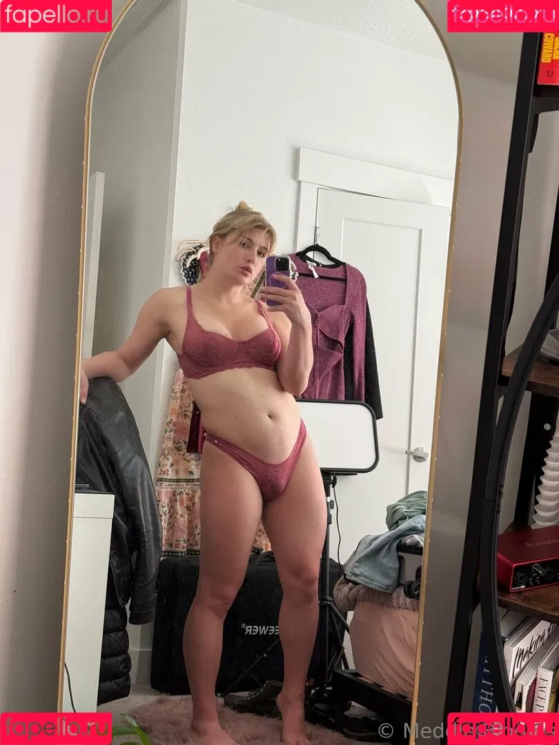 meddleblooms / minnablooms Onlyfans Photo Gallery 