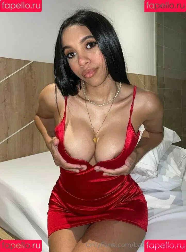 badbellaxo / badbellaxofree Onlyfans Photo Gallery 