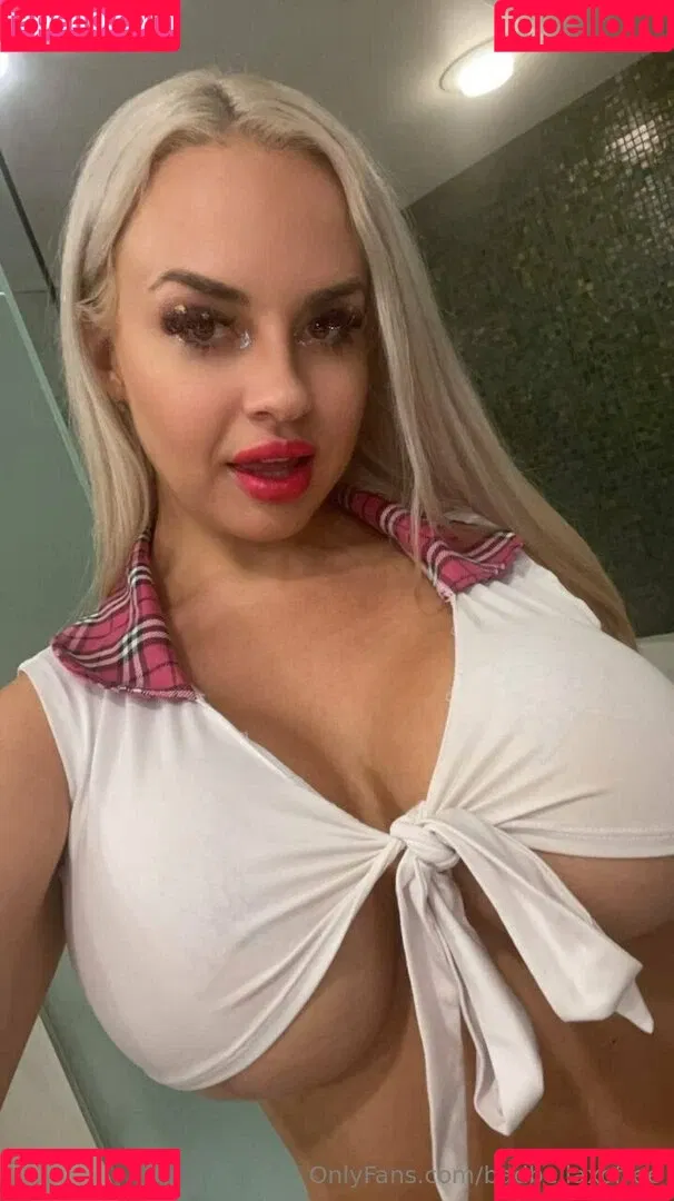 badbellaxo / badbellaxofree Onlyfans Photo Gallery 