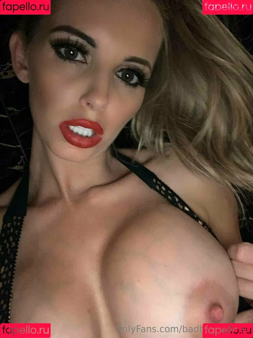 badbellaxo / badbellaxofree Onlyfans Photo Gallery 