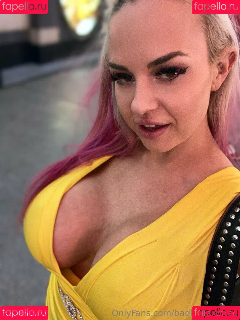 badbellaxo / badbellaxofree Onlyfans Photo Gallery 