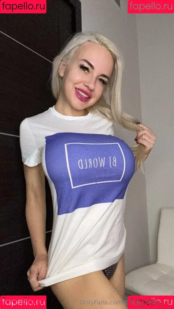 badbellaxo / badbellaxofree Onlyfans Photo Gallery 