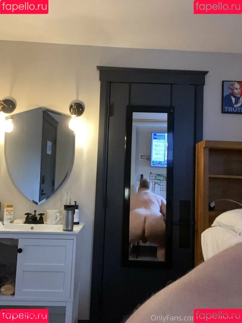 roaminghog / theroaminghog Onlyfans Photo Gallery 