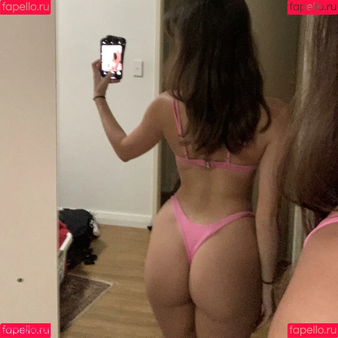 Steph Mandich / shopmononoke / stephmandich Onlyfans Photo Gallery 