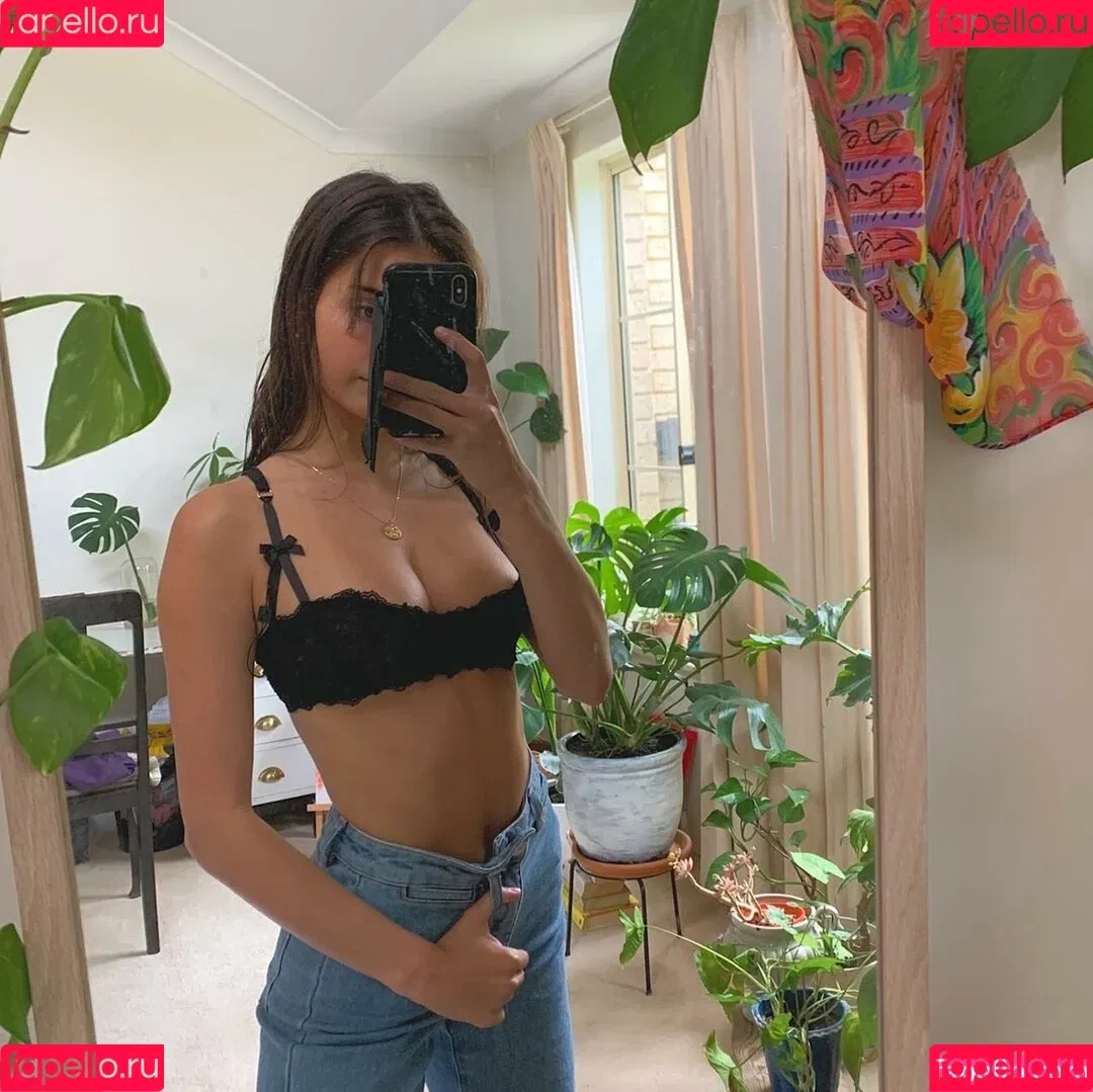 Steph Mandich / shopmononoke / stephmandich Onlyfans Photo Gallery 