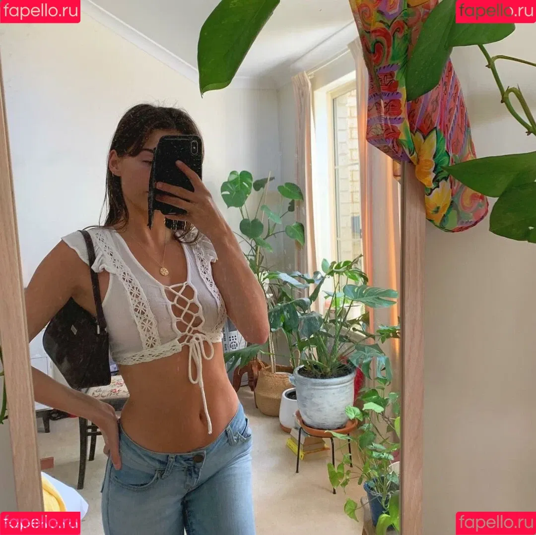 Steph Mandich / shopmononoke / stephmandich Onlyfans Photo Gallery 