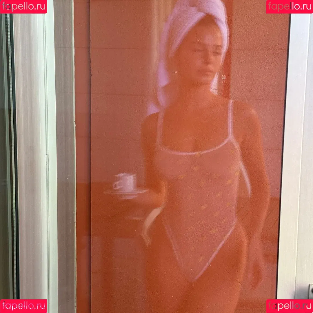 Steph Mandich / shopmononoke / stephmandich Onlyfans Photo Gallery 