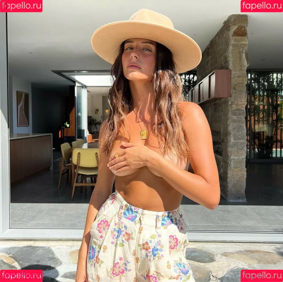 Steph Mandich / shopmononoke / stephmandich Onlyfans Photo Gallery 