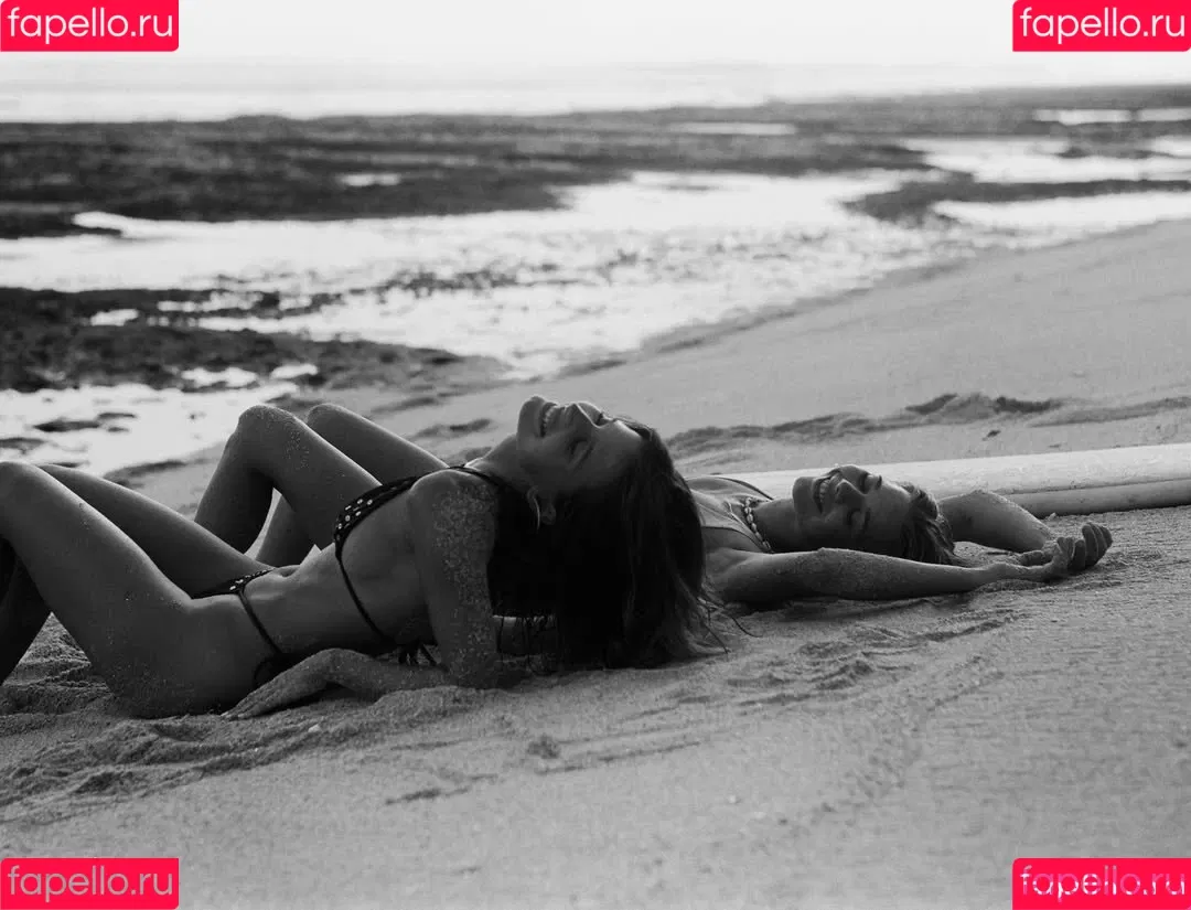Steph Mandich / shopmononoke / stephmandich Onlyfans Photo Gallery 