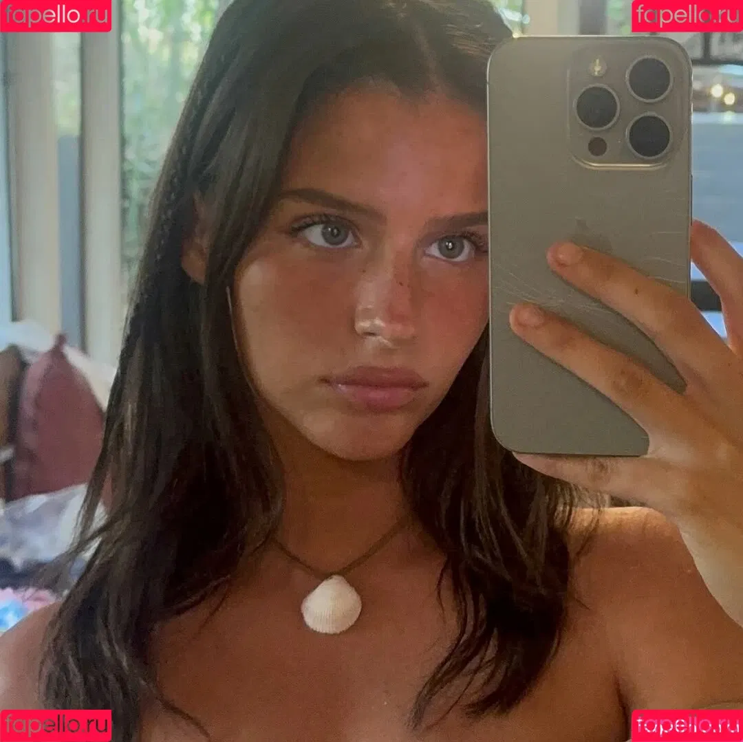 Steph Mandich / shopmononoke / stephmandich Onlyfans Photo Gallery 