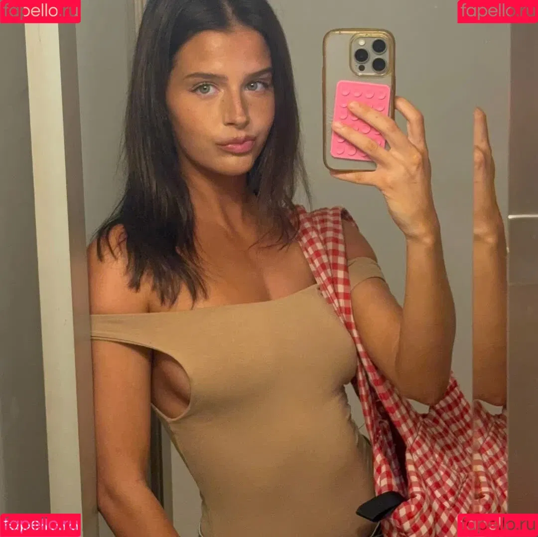 Steph Mandich / shopmononoke / stephmandich Onlyfans Photo Gallery 
