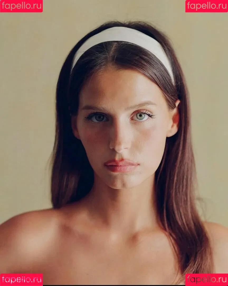 Steph Mandich / shopmononoke / stephmandich Onlyfans Photo Gallery 