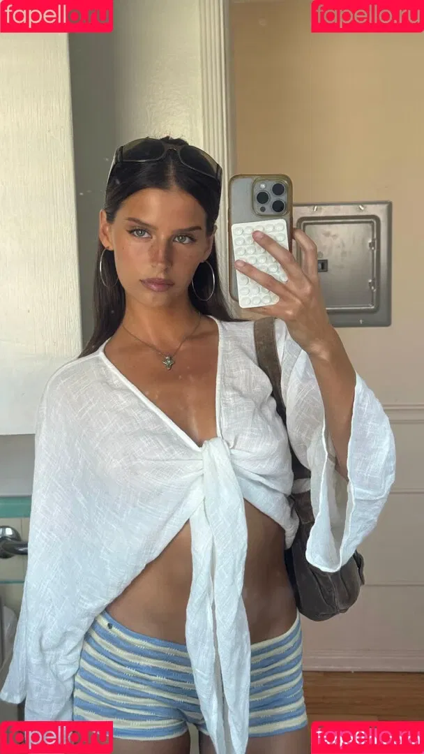 Steph Mandich / shopmononoke / stephmandich Onlyfans Photo Gallery 