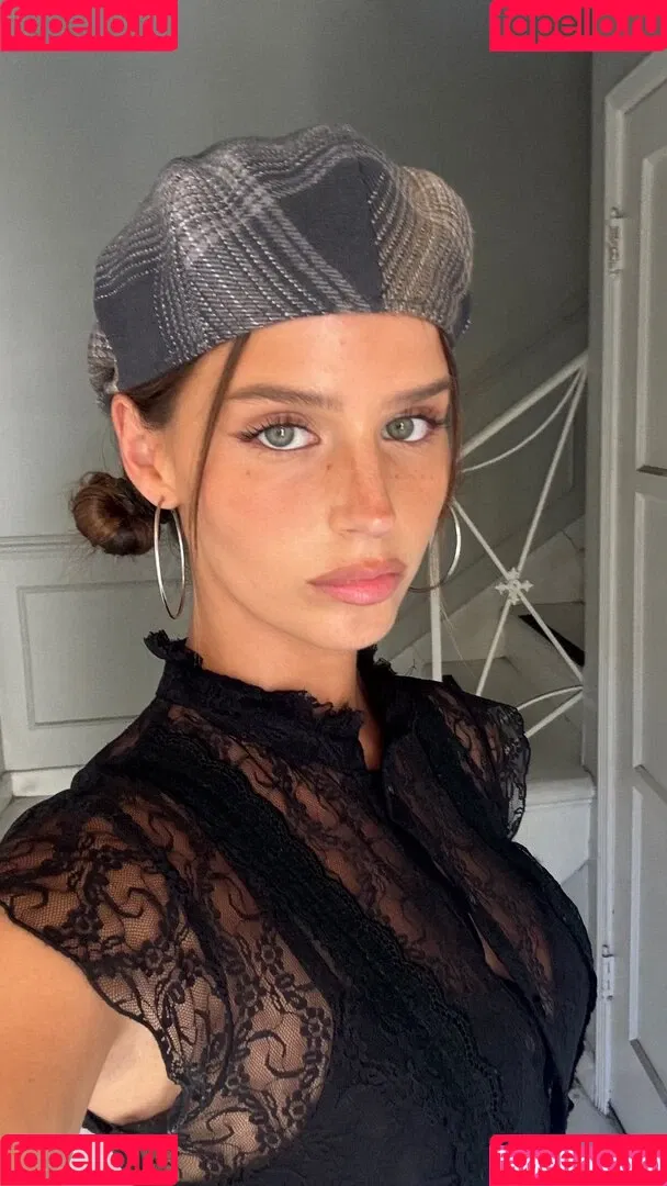 Steph Mandich / shopmononoke / stephmandich Onlyfans Photo Gallery 