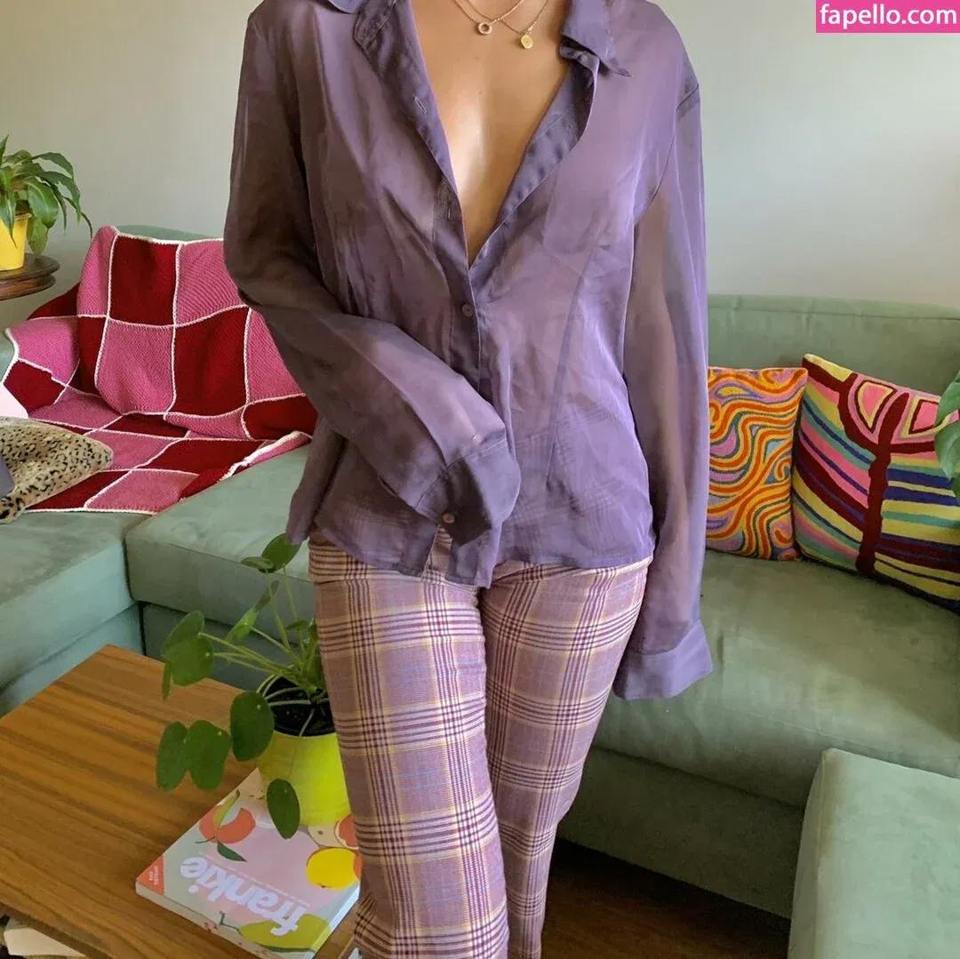 Steph Mandich / shopmononoke / stephmandich Onlyfans Photo Gallery 