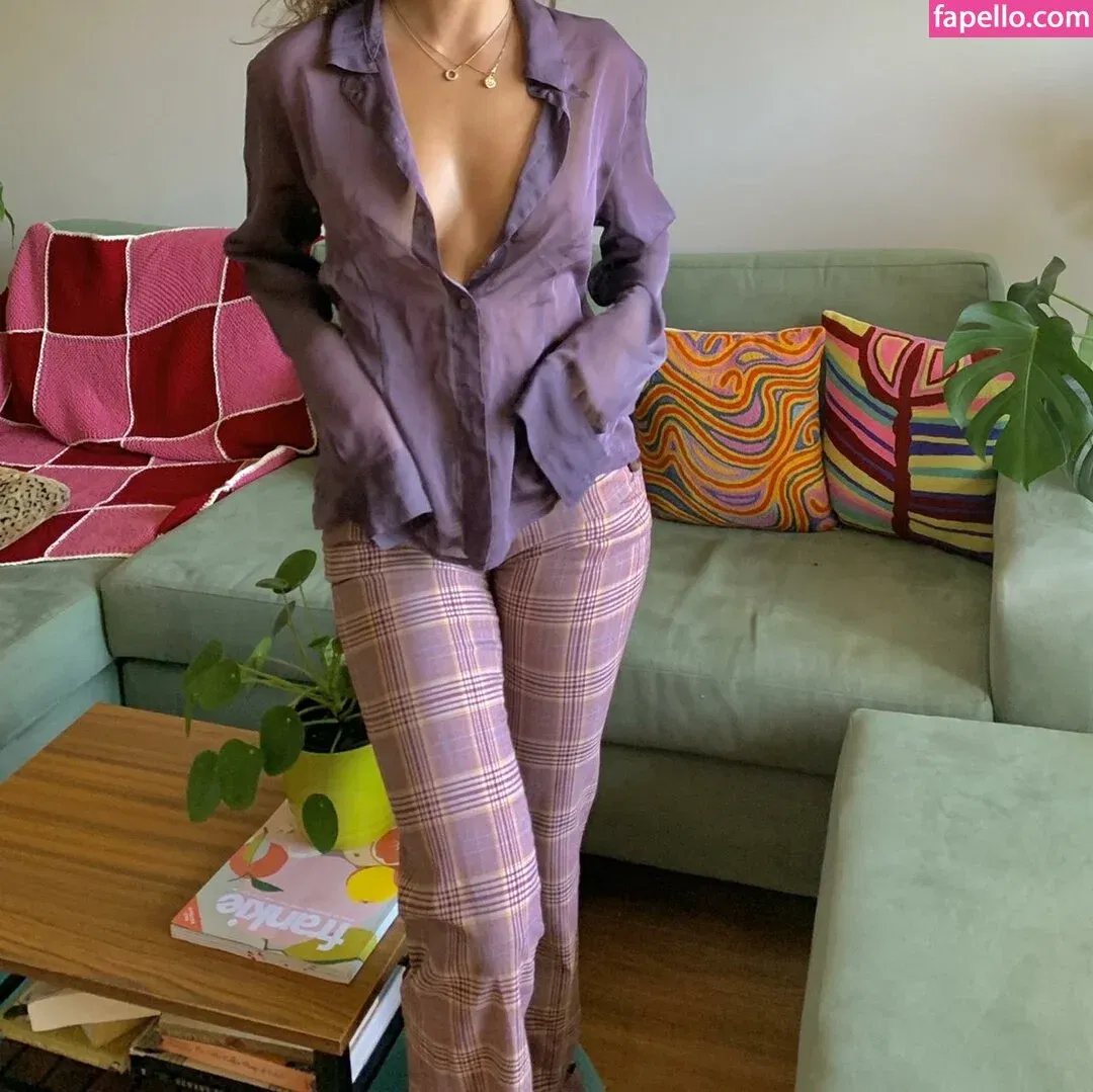 Steph Mandich / shopmononoke / stephmandich Onlyfans Photo Gallery 