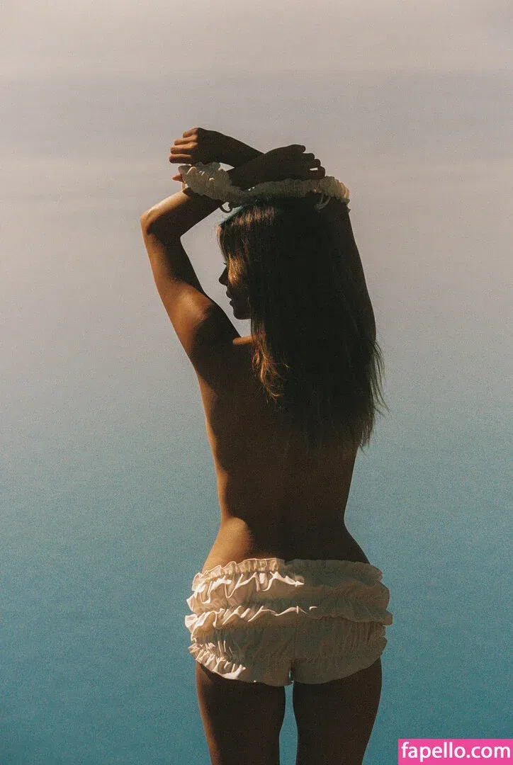 Steph Mandich / shopmononoke / stephmandich Onlyfans Photo Gallery 