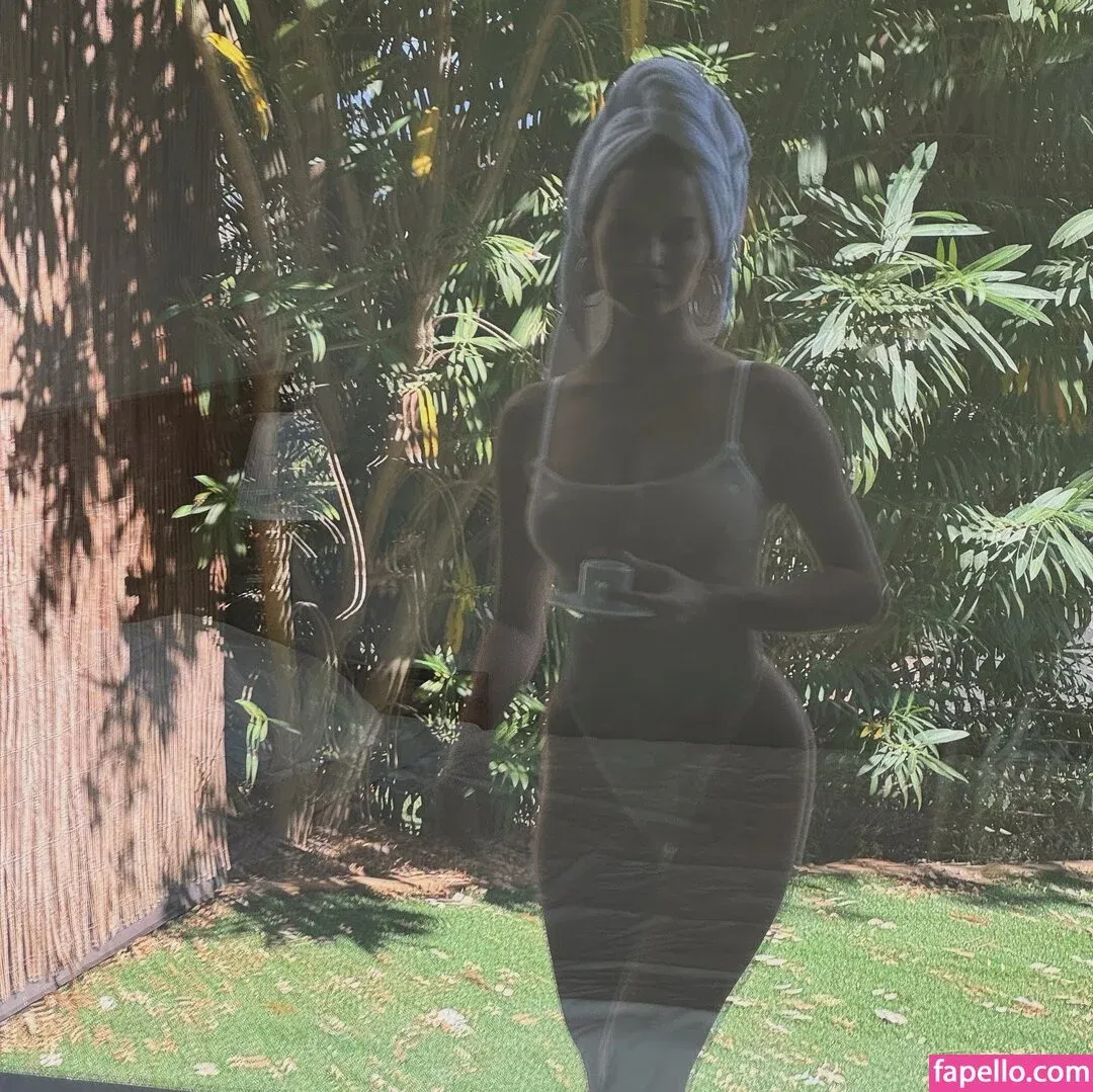 Steph Mandich / shopmononoke / stephmandich Onlyfans Photo Gallery 