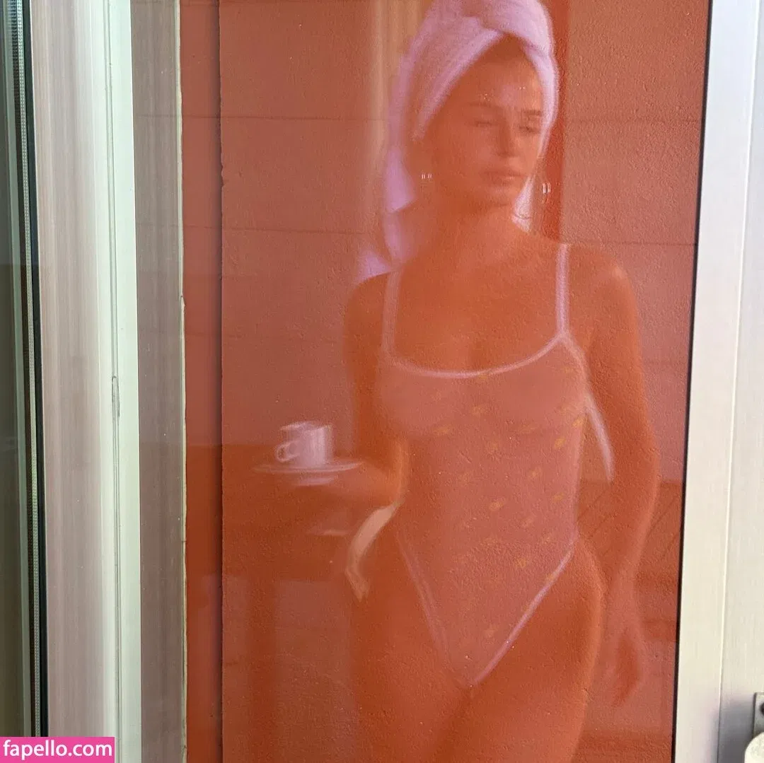 Steph Mandich / shopmononoke / stephmandich Onlyfans Photo Gallery 