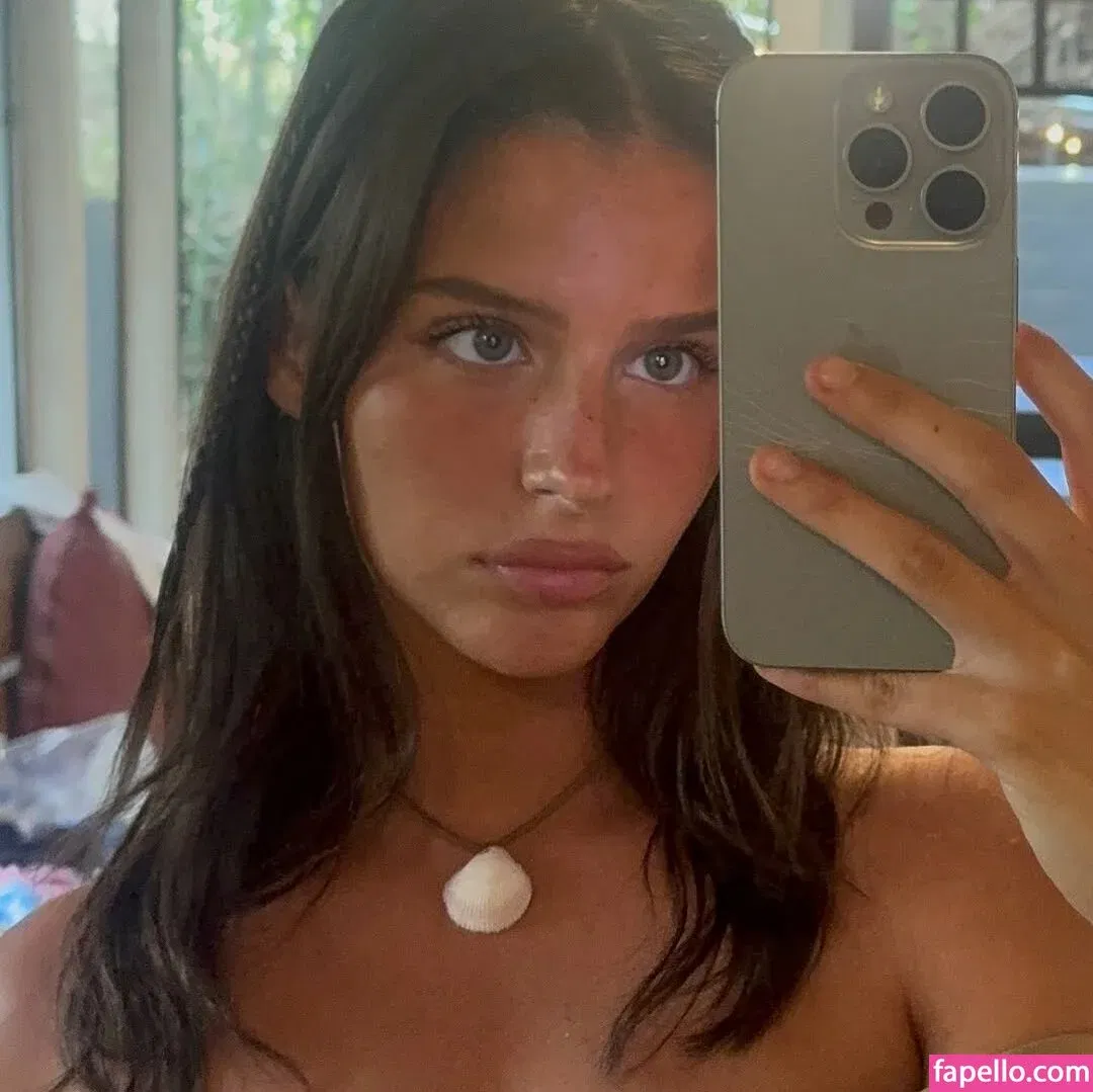 Steph Mandich / shopmononoke / stephmandich Onlyfans Photo Gallery 