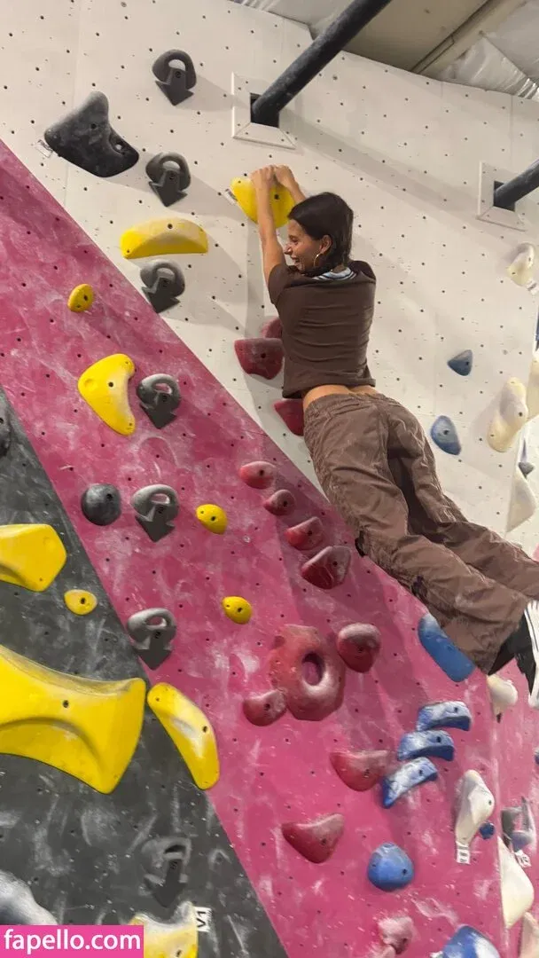 Steph Mandich / shopmononoke / stephmandich Onlyfans Photo Gallery 