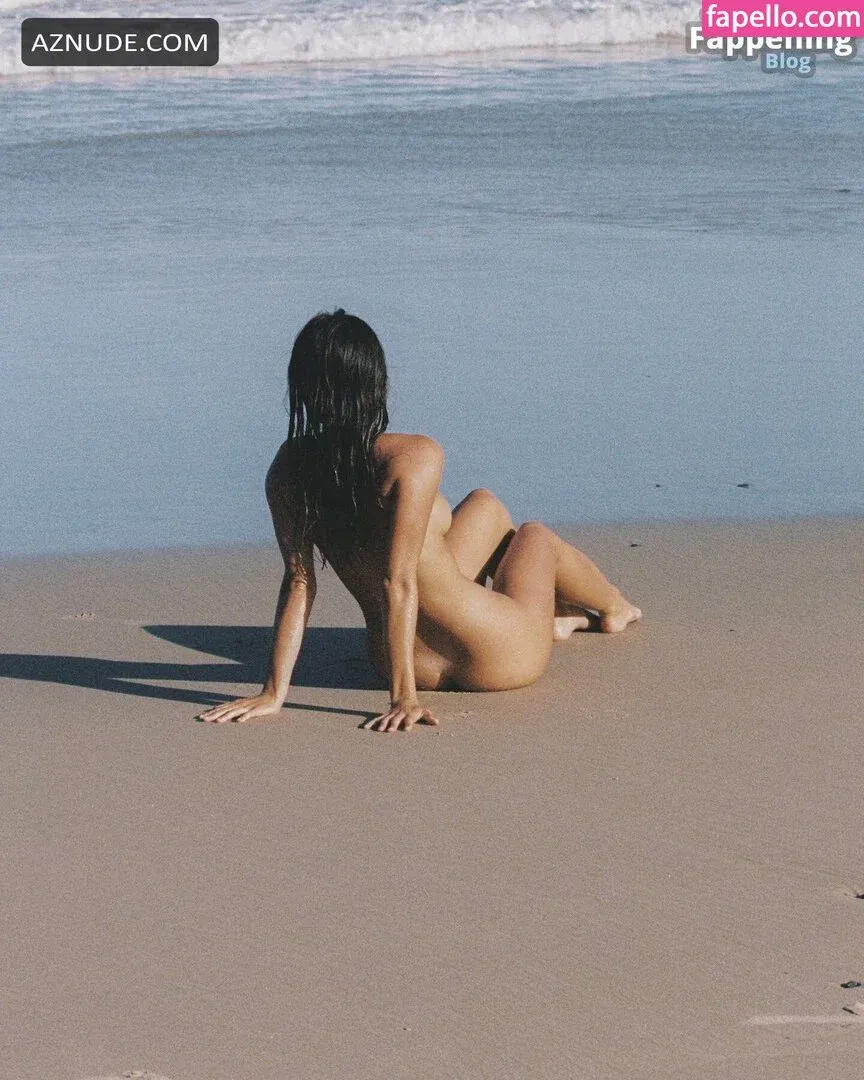 Steph Mandich / shopmononoke / stephmandich Onlyfans Photo Gallery 