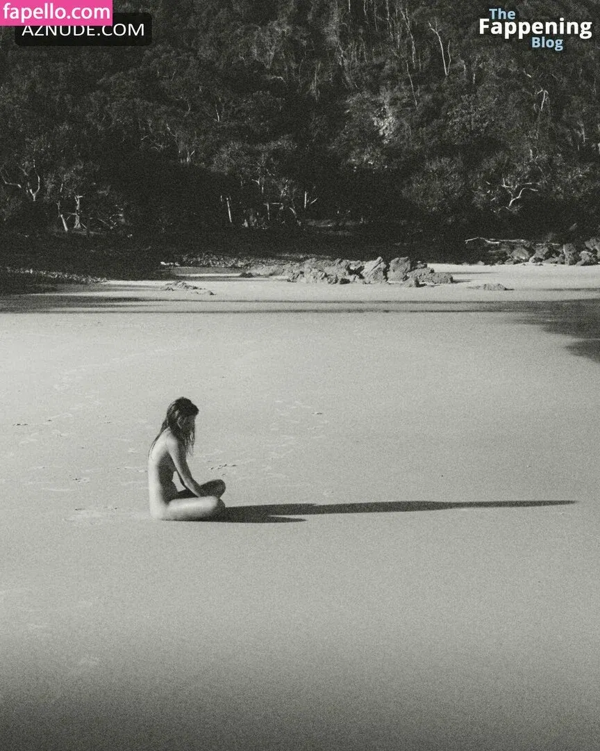 Steph Mandich / shopmononoke / stephmandich Onlyfans Photo Gallery 