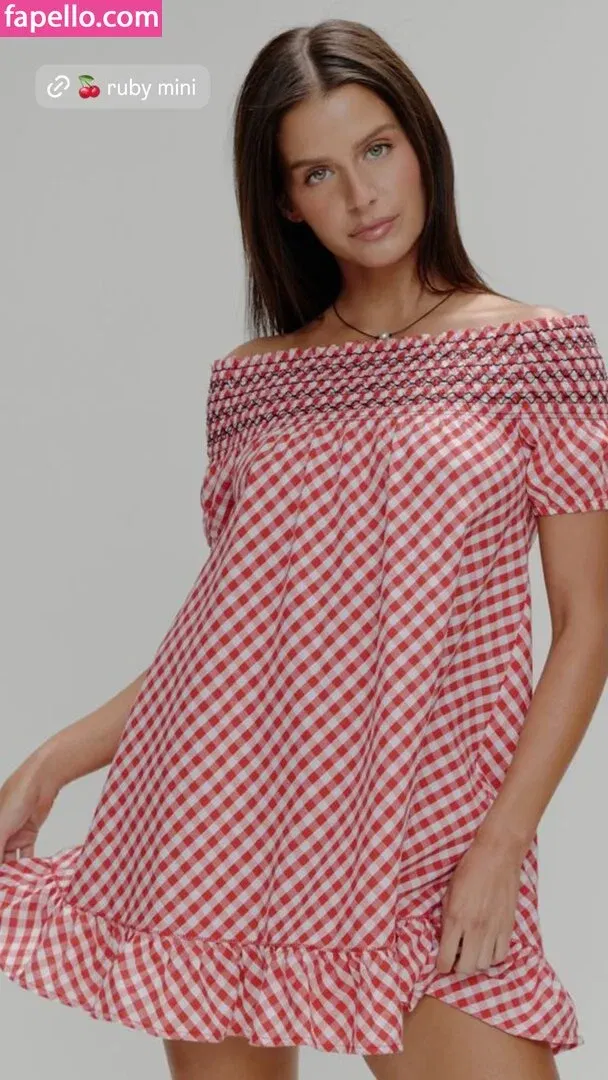 Steph Mandich / shopmononoke / stephmandich Onlyfans Photo Gallery 