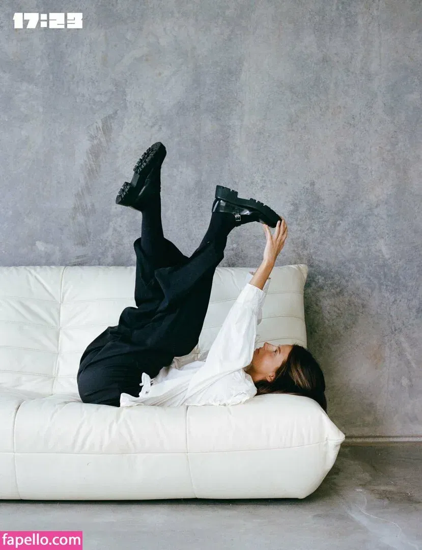 Steph Mandich / shopmononoke / stephmandich Onlyfans Photo Gallery 