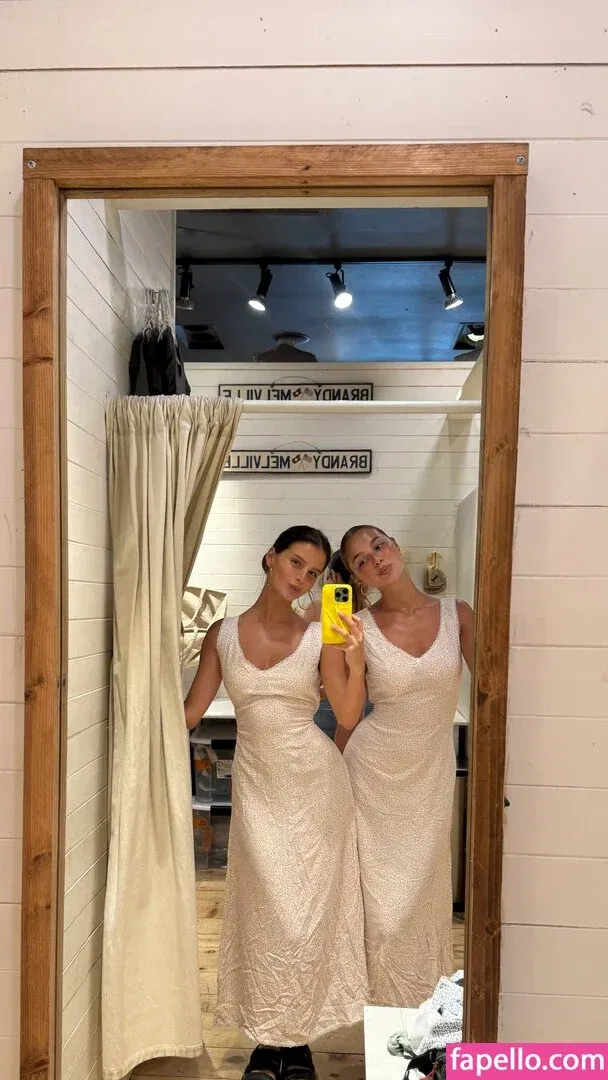 Steph Mandich / shopmononoke / stephmandich Onlyfans Photo Gallery 