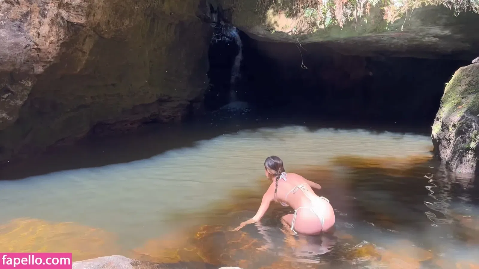 Steph Mandich / shopmononoke / stephmandich Onlyfans Photo Gallery 