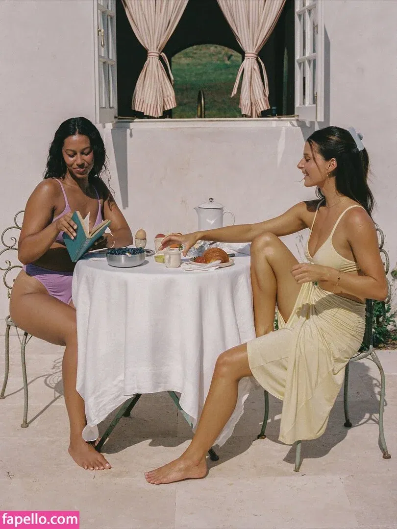 Steph Mandich / shopmononoke / stephmandich Onlyfans Photo Gallery 