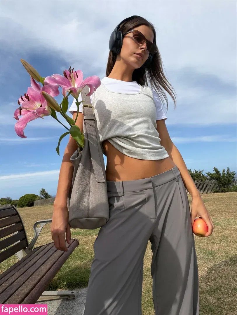 Steph Mandich / shopmononoke / stephmandich Onlyfans Photo Gallery 