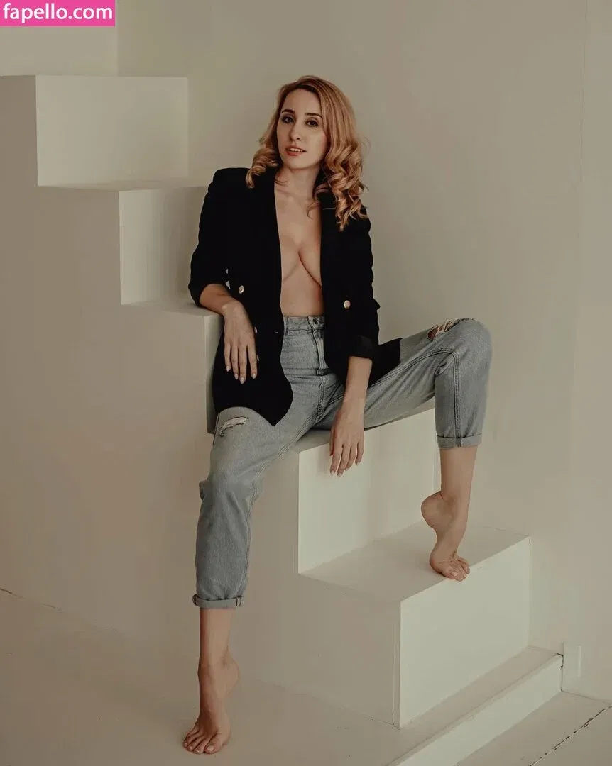 Catherine D Onlyfans Photo Gallery 