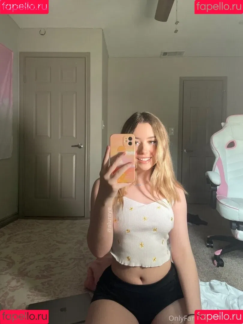 Aluraye / AlyssaHulsey Onlyfans Photo Gallery 