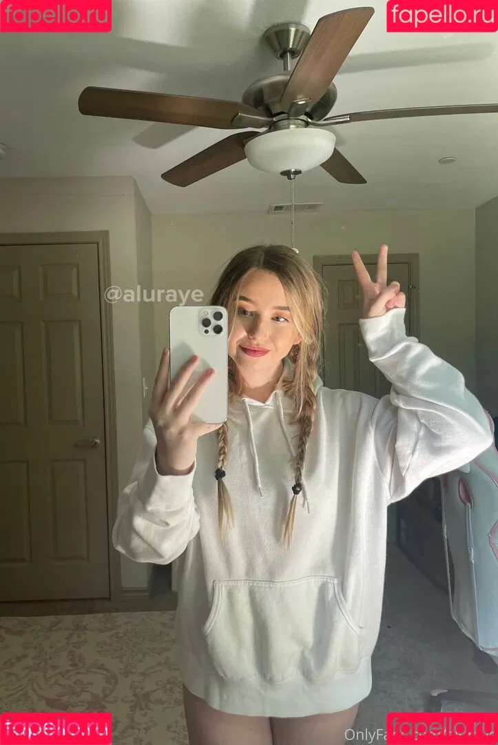 Aluraye / AlyssaHulsey Onlyfans Photo Gallery 