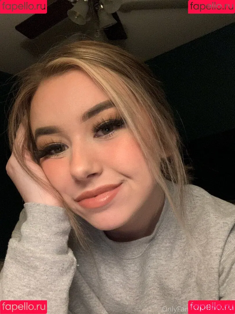 Aluraye / AlyssaHulsey Onlyfans Photo Gallery 