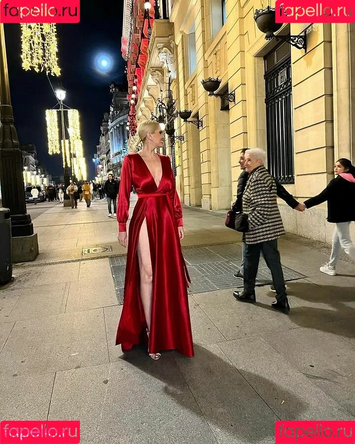 Adriana Abenia / adrianaabenia Onlyfans Photo Gallery 