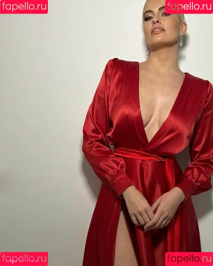 Adriana Abenia / adrianaabenia Onlyfans Photo Gallery 