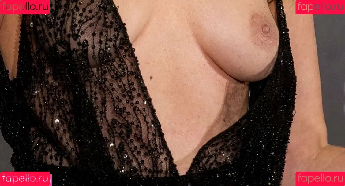 Adriana Abenia / adrianaabenia Onlyfans Photo Gallery 