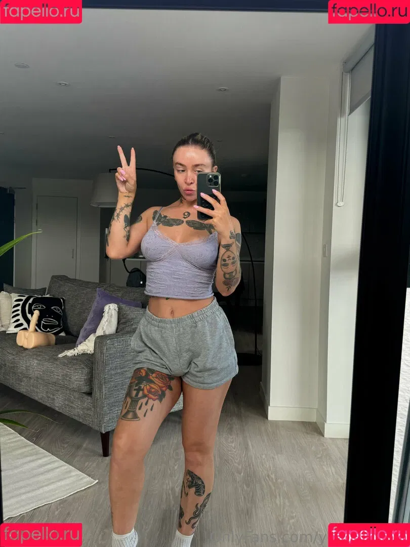 UKTransGirl / Yesangelgirl / mvtransofficial Onlyfans Photo Gallery 