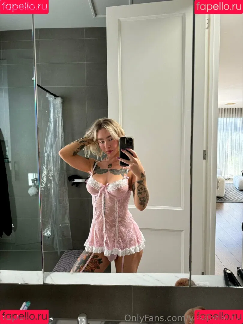 UKTransGirl / Yesangelgirl / mvtransofficial Onlyfans Photo Gallery 