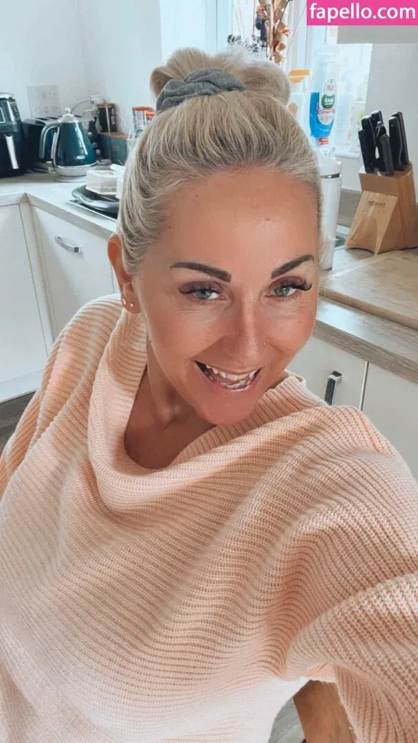 Jan Burton / https: / jan_burton1 / janburton Onlyfans Photo Gallery 