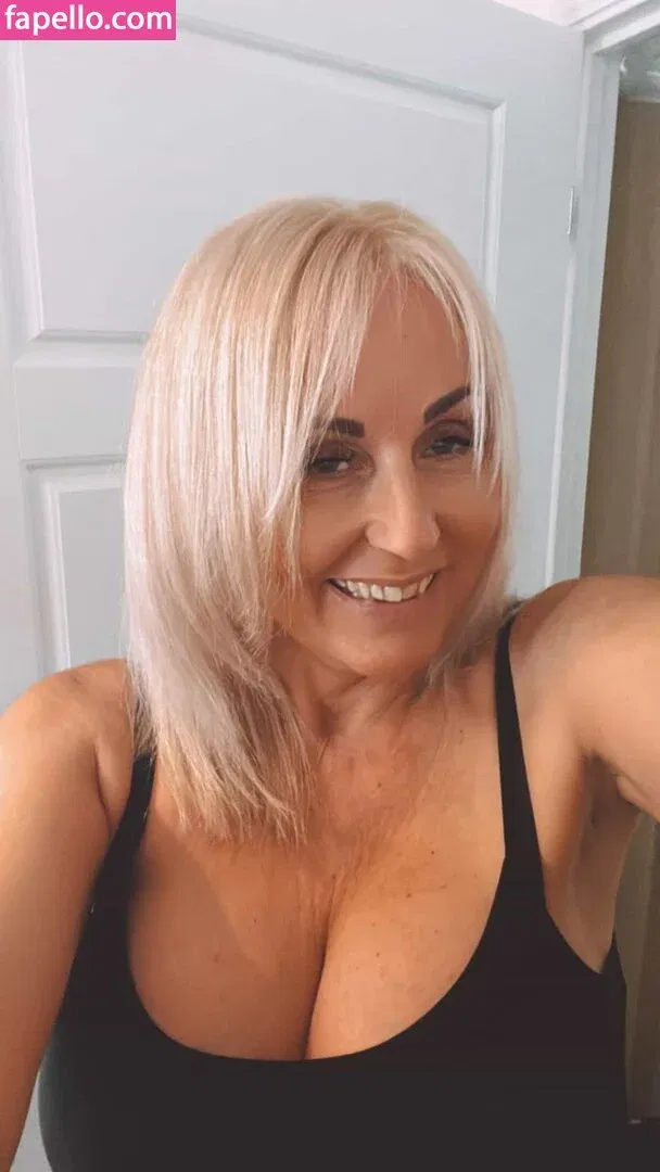 Jan Burton / https: / jan_burton1 / janburton Onlyfans Photo Gallery 